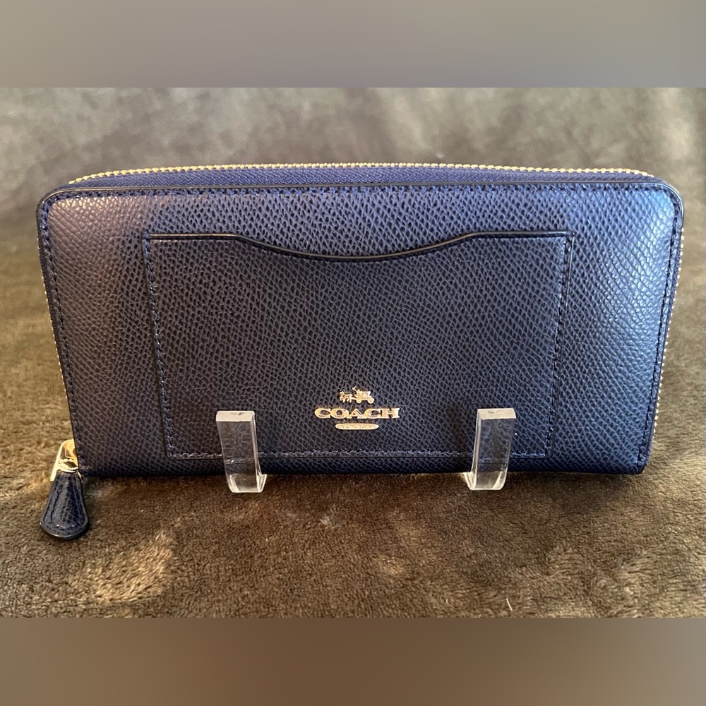 NWOT Coach Black Leather Accordion Zip Around Wallet #54007